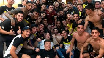Arenga, desahogo y el festejo íntimo, así vivió Diego Maradona el debut con triunfo en Sinaloa