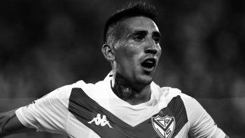 Fin de la novela Centurión: Vélez anunció que comprará el 40% del pase y Ricky seguirá en el Fortín
