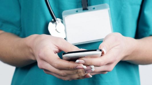 Ante la suba de casos, las llamadas para atención médica a domicilio crecieron un 200%