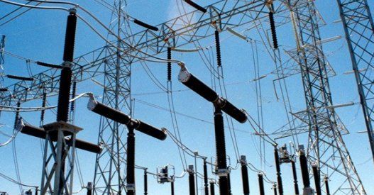 El gobierno pesificará los costos de las generadoras de energía y espera un ahorro de US$ 300 millones