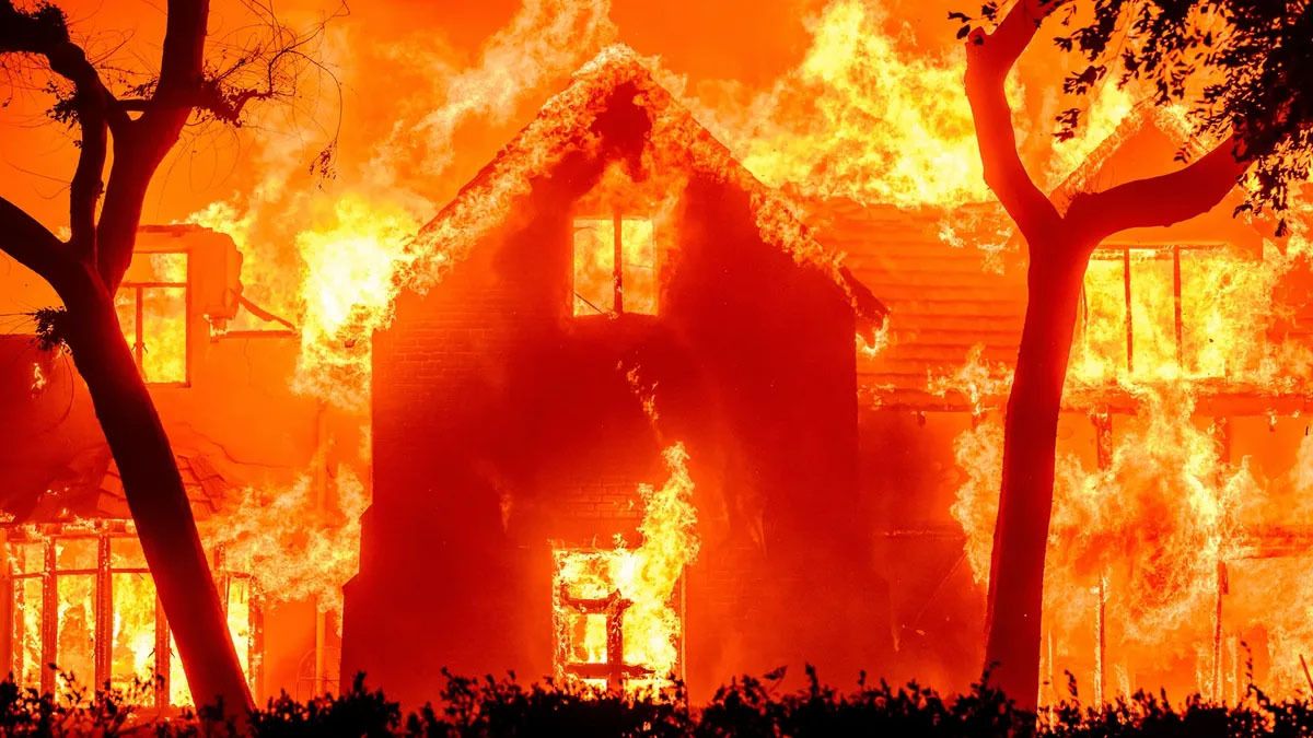 La tragedia de los incendios es la peor catástrofe natural de la historia en Estados Unidos. 