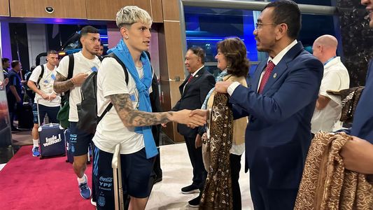 El llamativo regalo que recibieron los jugadores de la Selección Argentina al llegar a Indonesia