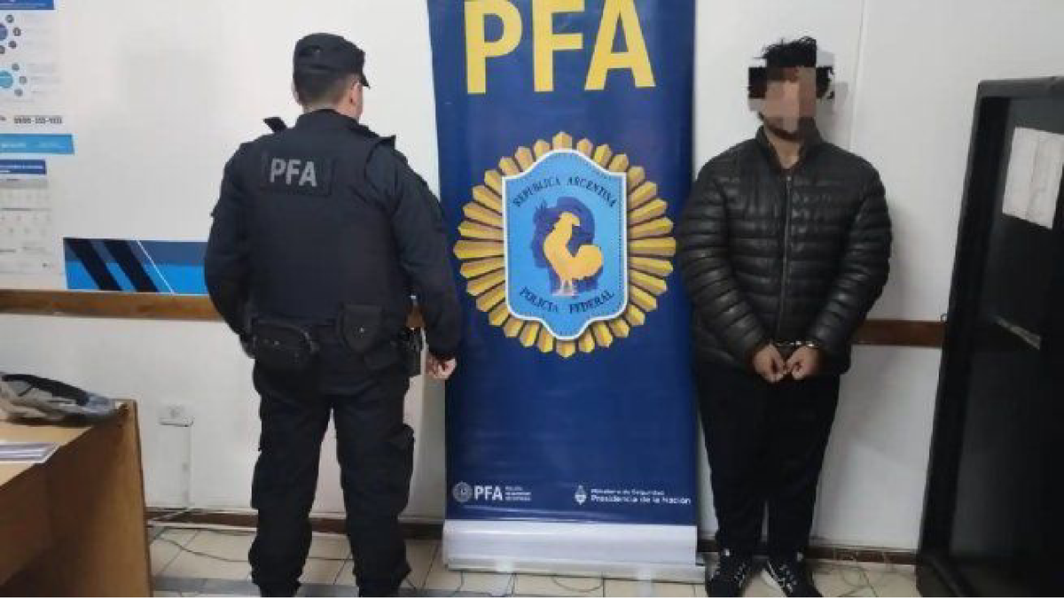 Un fiscal de ciberdelitos explicó cómo detuvieron al creador de la página pirata Fútbol Libre. (Foto: PFA)