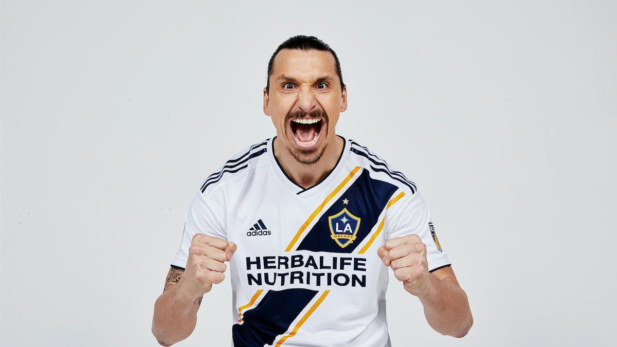 Escándalo: Zlatan Ibrahimovic compró al rival del Malmö, su club de origen, y los hinchas le prendieron fuego la casa