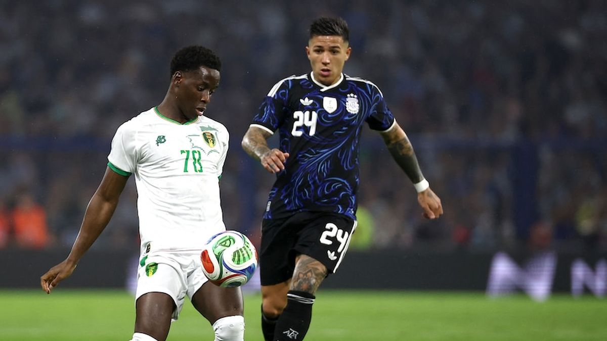 Enzo Fernández marcó el 1 a 0 a favor de la selección albiceleste. (Foto: Reuters).