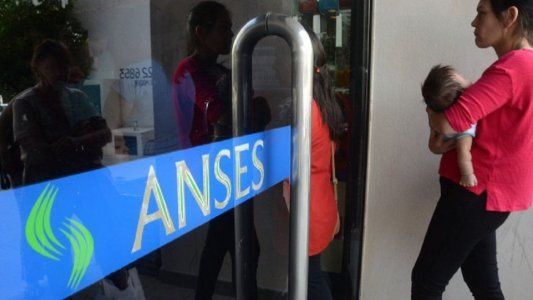 Jubilaciones, Pensiones, AUH, AUE: quiénes cobran hoy 20 de mayo 2021