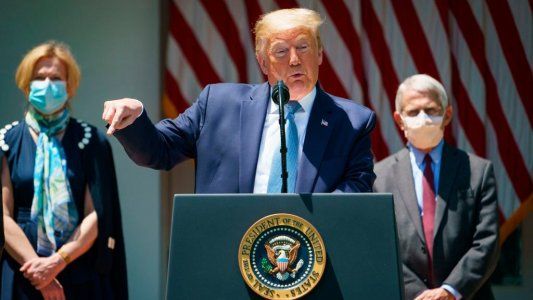 Efecto de campaña: Trump dice que antes de las elecciones estará lista la vacuna contra el COVID-19