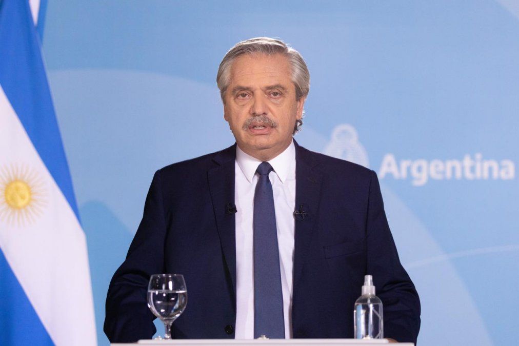 Alberto Fernández anunció que enviará un proyecto de ley al Congreso para dirimir la polémica sobre las restricciones. (Foto: Presidencia)