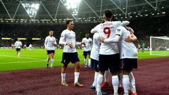 Liverpool se puso al día en la Premier League con un triunfo ante West Ham y ya le sacó 19 puntos a Manchester City