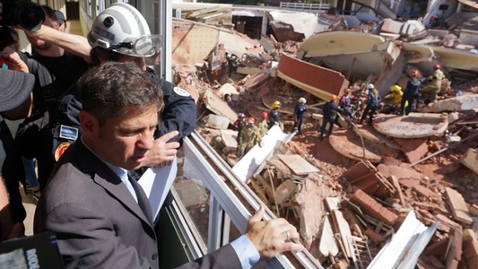 Derrumbe en Villa Gesell: Axel Kicillof declaró el estado de emergencia por 30 días