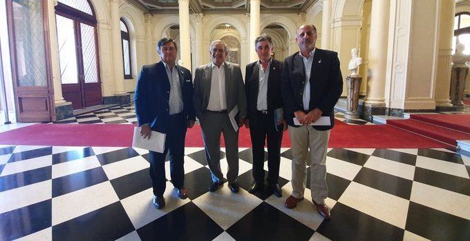 El campo realizará un paro de tres días en rechazo del cierre de las exportaciones al maíz