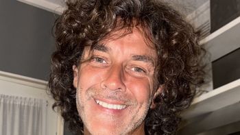 Mariano Martínez se filmó alegre tomando vino mientras bailaba y enfrentó las feroces críticas