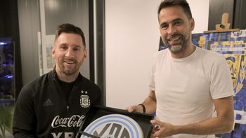 Messi se suma a los festejos por los 100 años de YPF