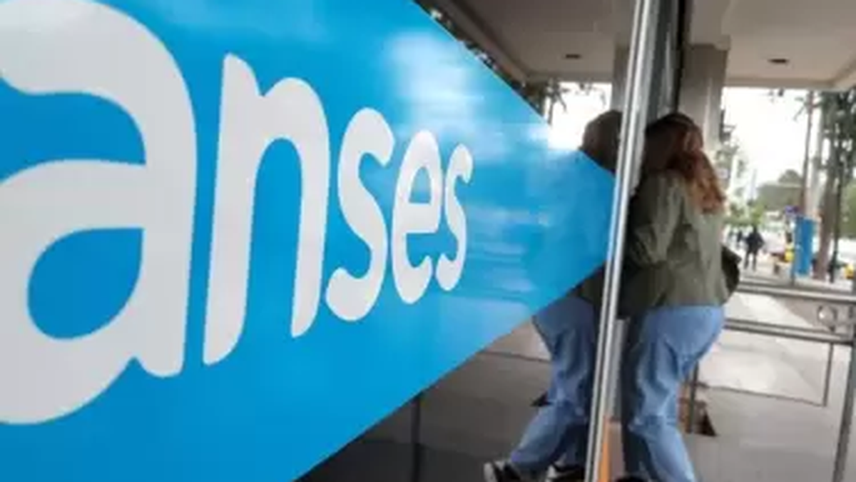 Arrancó el pago de mayo para beneficiarios ANSES: calendario de pago para  AUE
