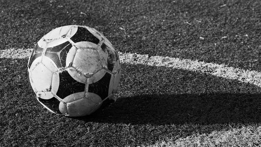 Conmoción en el fútbol: murió Ricardo Tavarez mientras disputaba un partido