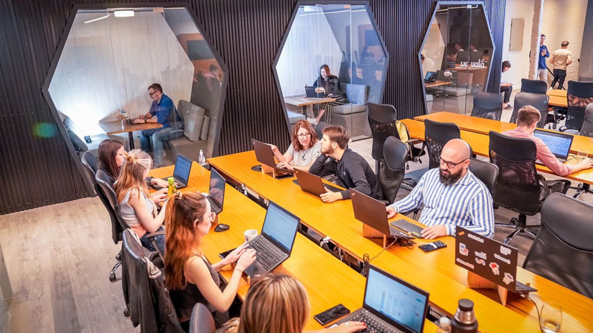 Empleos en fintech: el 80% de las búsquedas publicadas en Internet apuntan a personas menores de 45 años