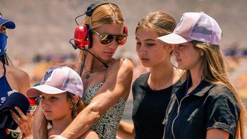 el reencuentro de nicole neumann con sus hijas tras su polemico viaje a espana