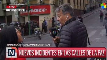 Bolivia: Agredieron a Rolando Graña y al camarógrafo de América Noticias