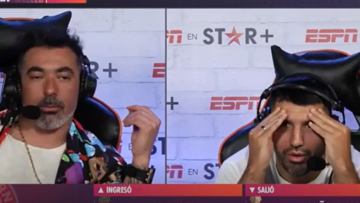 El Pocho Lavezzi y el Kun Agüero siguieron el partido del PSG contra Bayern Munich por la Champions League. (Foto: Captura Video)&nbsp;