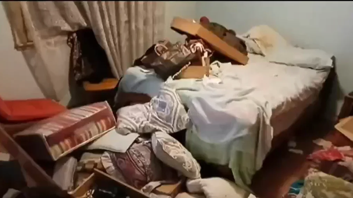 Una jubilada de 91 años fue atada y amordazada durante un violento robo mientras dormía.&nbsp;