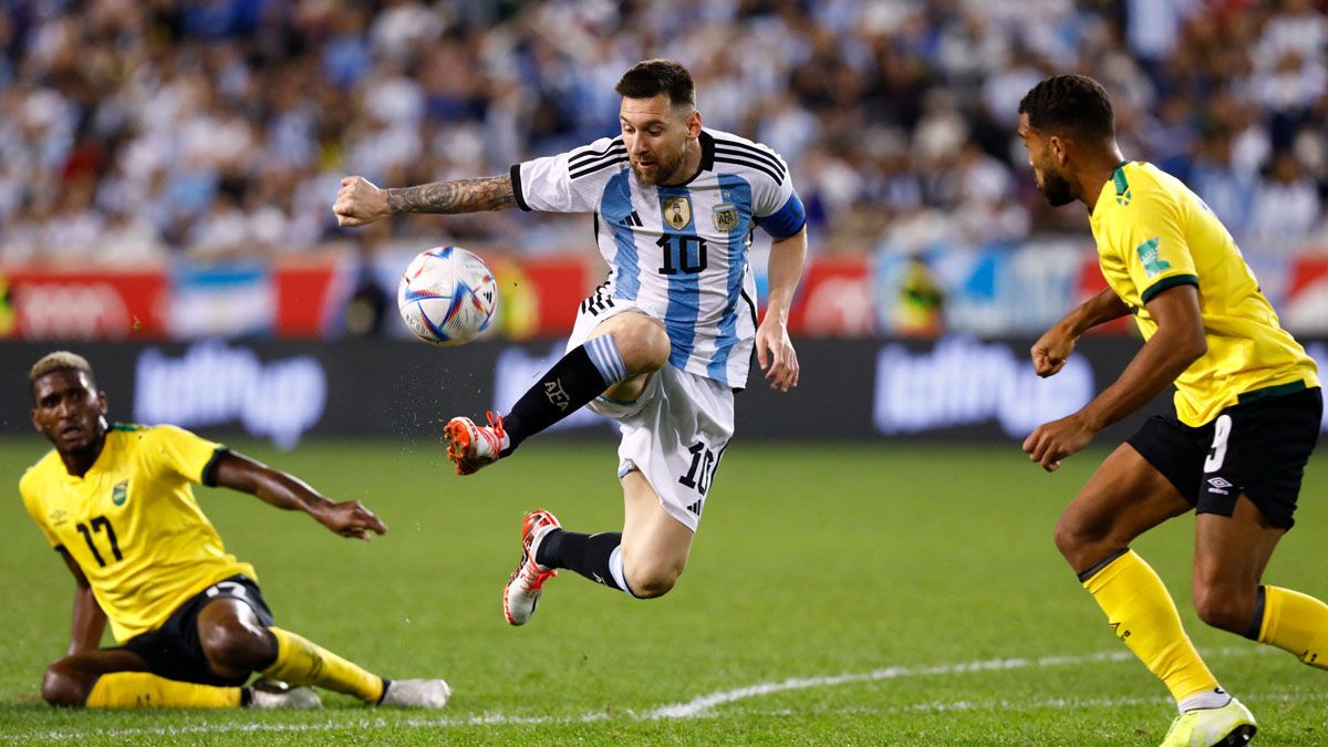 Argentina venció 3-0 a Jamaica. 