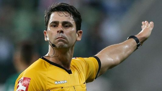 El encargado del VAR en River-Vélez fue suspendido en Brasil por mal desempeño