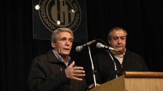 Antes del anuncio oficial, uno de los líderes de la CGT criticó las nuevas medidas del Gobierno para reactivar el consumo: “Son espejitos de colores”