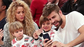 Se difundió un video de Piqué pasando en rojo con su hijo en el auto y Shakira lo denunciaría
