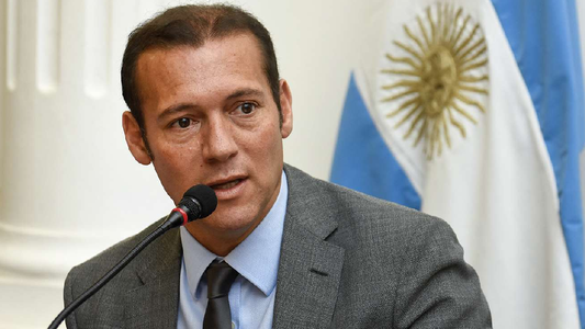 El gobernador de Neuquén garantizó el pago del aguinaldo en tiempo y forma