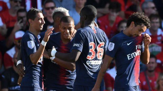 Al PSG le sobra clase: gol olímpico de Di María y tremenda definición de Mbappé