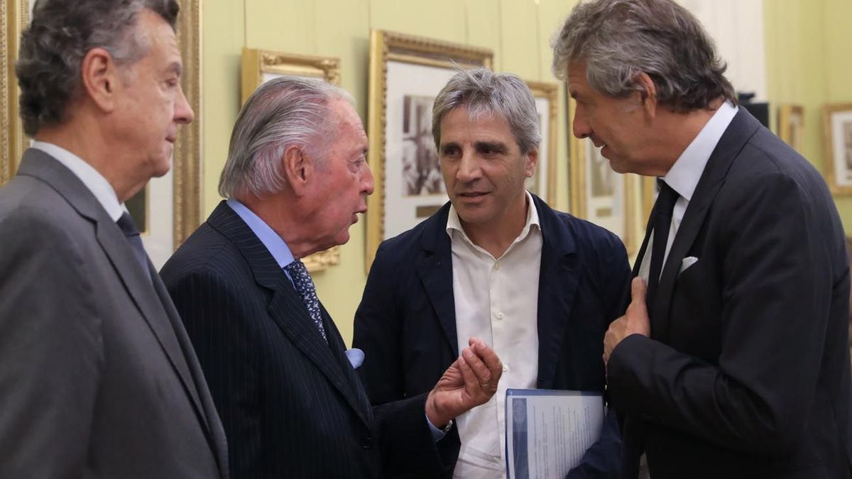Luis Caputo se reunió con la UIA. (foto: archivo)