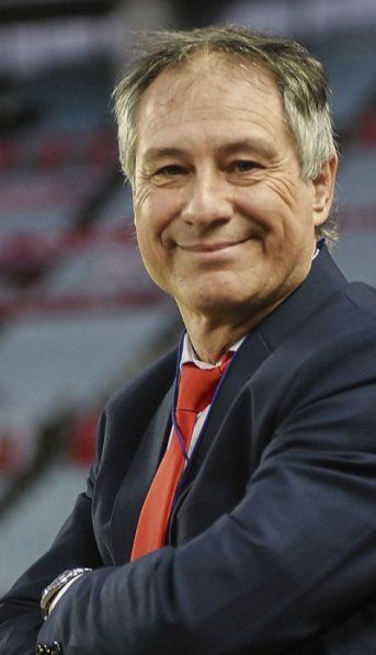Holan se acerca al fútbol brasileño: los cinco clubes que se interesaron por el ex DT de Independiente