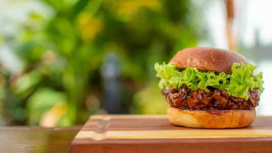 Cómo convertir una hamburguesa de McDonalds en una opción con menos carbohidratos
