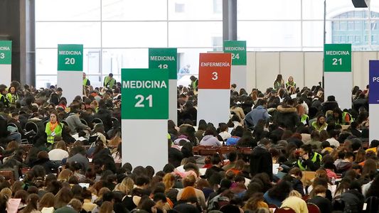 El Gobierno denunció penalmente a los médicos que hicieron trampa en el examen de residentes: qué pruebas presentó