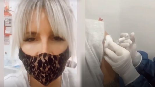 Florencia Peña fue voluntaria de la vacuna China: Me siento bien, me duele un poquito el brazo