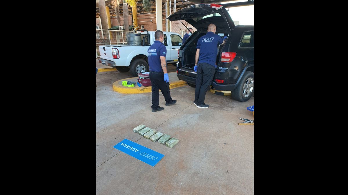 Posadas: secuestraron 20 kilos de pasta base ocultos en un auto. (Captura de Tv)
