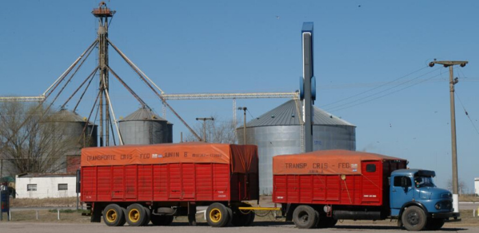 La cuarentena arrastra el transporte de cargas: advierten que el 70% de los camiones están parados