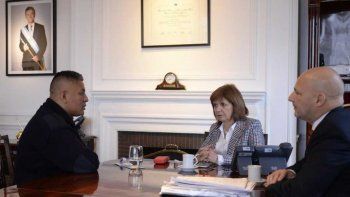 Patricia Bullrich volvió a recibir al policía Chocobar, contó que tiene problemas de salud y le ratificó: Estamos a su lado