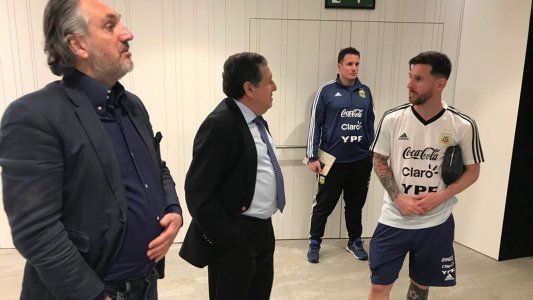 ¿En campaña? Puerta se sacó una foto con Messi y Mascherano y dijo que le encantaría ser candidato a presidente