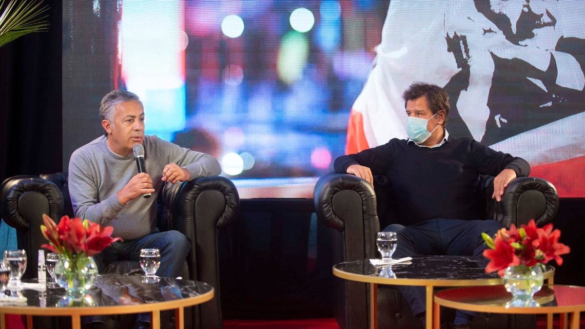 Alfredo Cornejo junto con Facundo Manes.