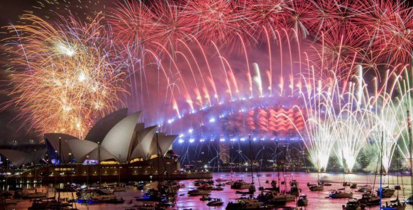 En medio de los incendios descontrolados, Australia comenzó el 2020 con sus clásicos festejos