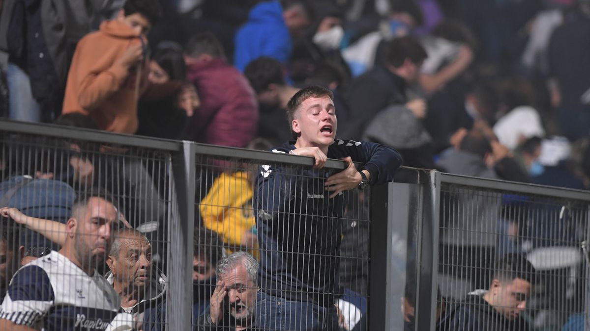 Incidentes en Gimnasia-Boca: el Gobierno bonaerense desmintió que un menor haya perdido la vista. (Télam)