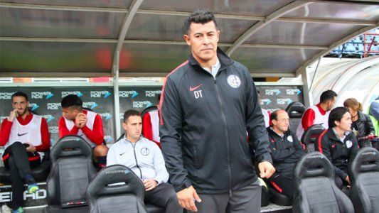 Las horas de Jorge Almirón al frente de San Lorenzo están contadas