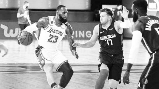 ¡Volvió el Rey! LeBron James volvió a volar en la NBA en la derrota de los Lakers ante Dallas