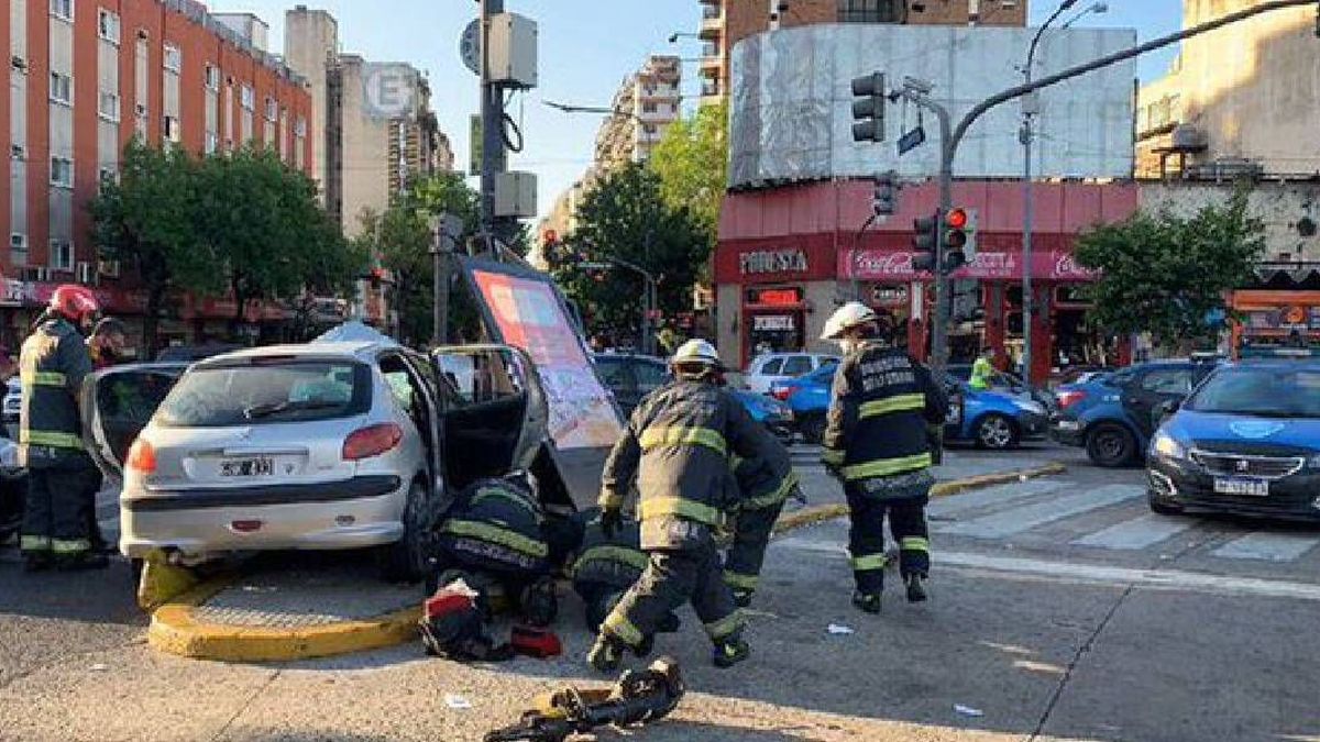 El&nbsp;momento en que un auto atropelló a cinco personas en Once