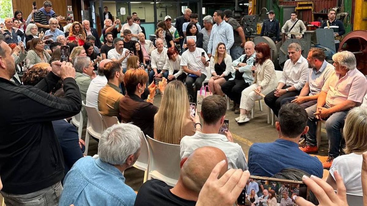 Cristina Kirchner se reunió con más de 100 empresarios en Avellaneda. (foto: redes)