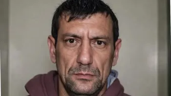 Se fugó un preso condenado por homicidio en Trelew: saltó desde un primer piso cuando estaba en terapia