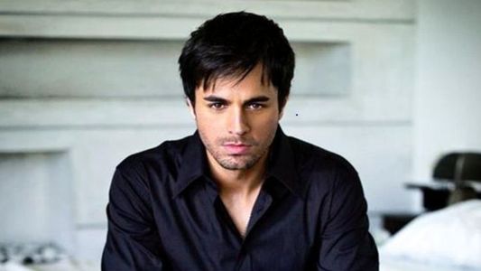 Enrique Iglesias renuncia a herencia de su padre