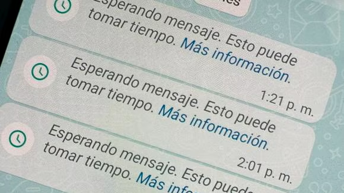 Atención WhatsApp: solucionó el tedioso cartel de esperando mensaje