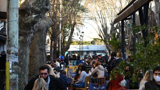 Un médico y asesor de Alberto Fernández cree que Ciudad se está apurando con las aperturas
